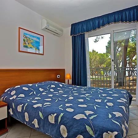 리조트 Arena Verudela 4*