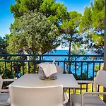 Arena Verudela Resort 4*
