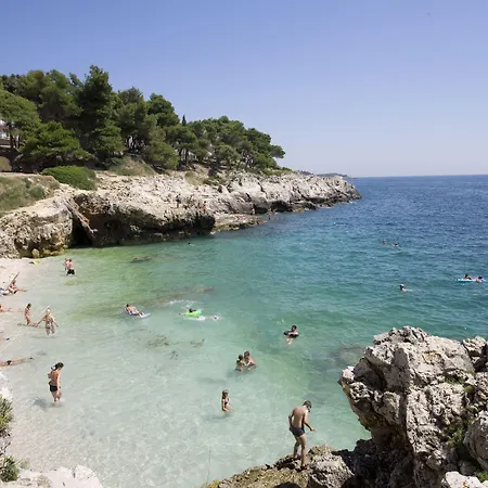 Θέρετρο Arena Verudela 4*