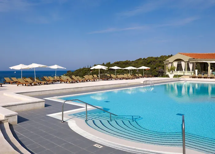 Arena Verudela منتجع 4*