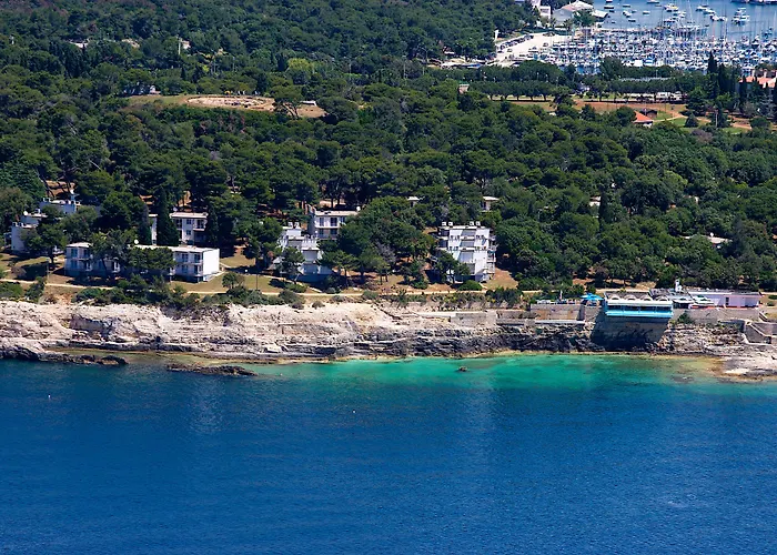 Resort Arena Verudela 4*